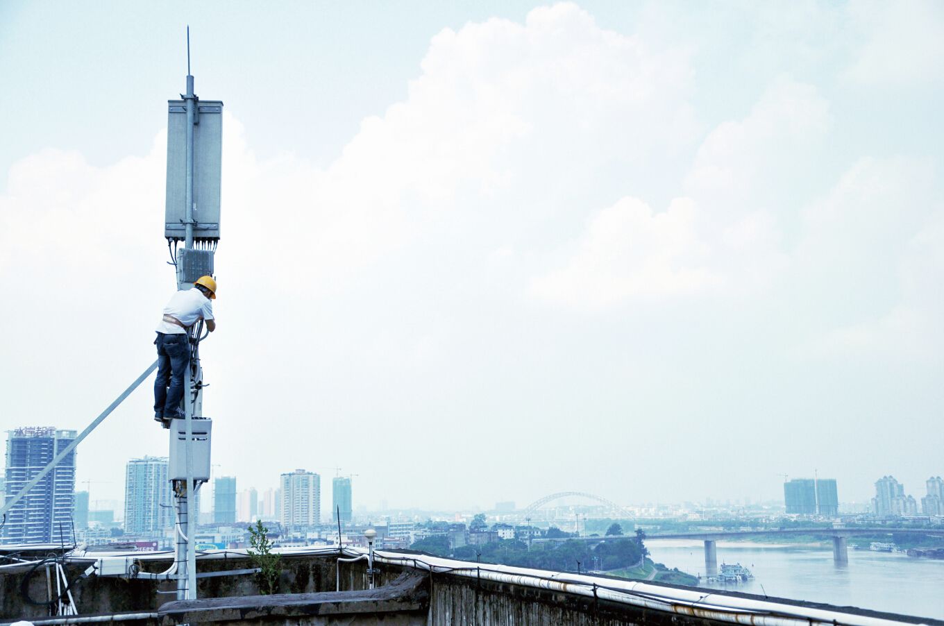 手機(jī)信號(hào)放大器|手機(jī)信號(hào)接收器一般距離基站多遠(yuǎn)好？