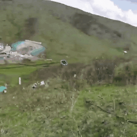 1686627316704962.gif 640 (1).gif